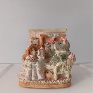 Vintage 1996 Figi Graphics Time for Tea Bookend Dog Bunny White Tan Pink 5 Inch